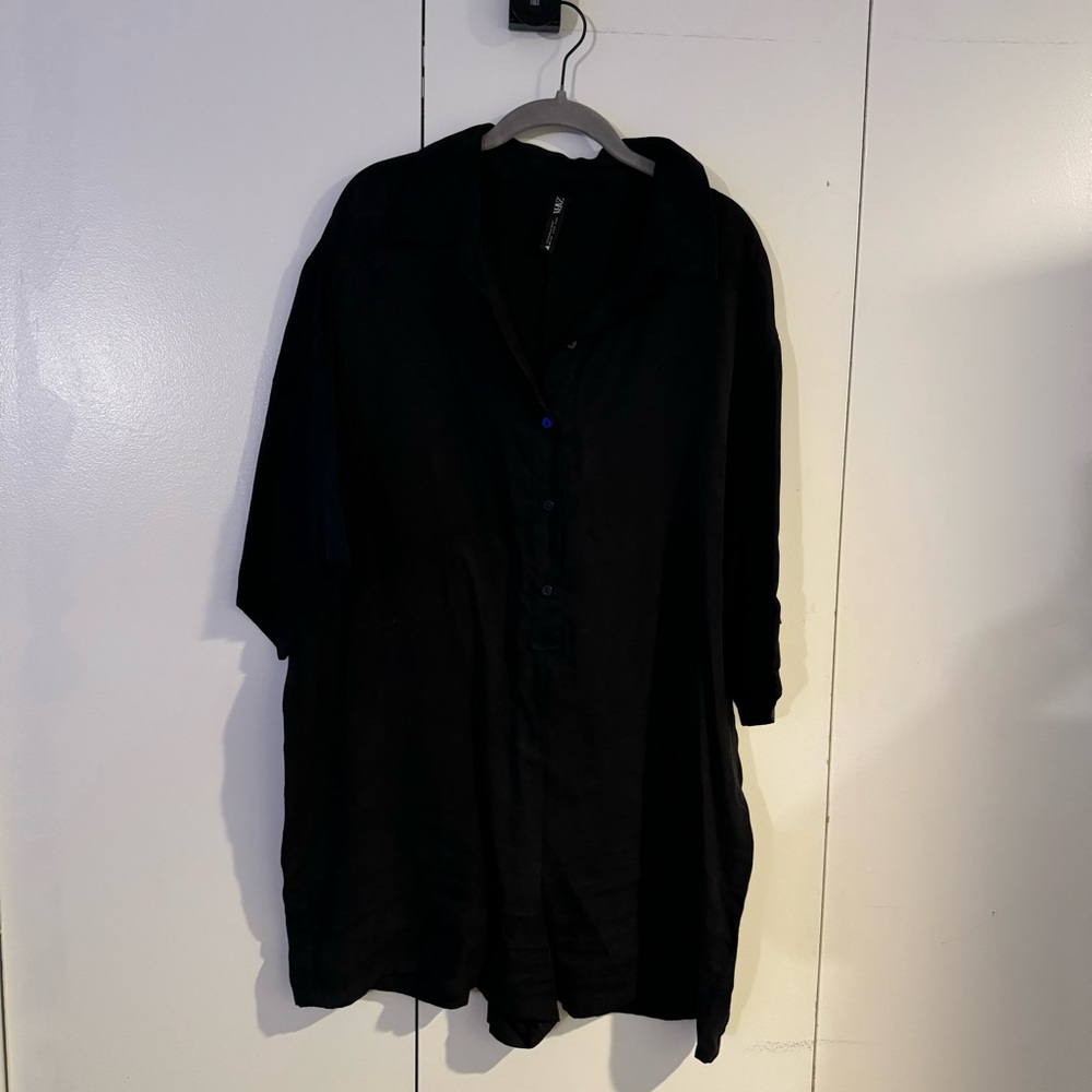Zara Short Sleeve Romper Size Large
Dark Blue